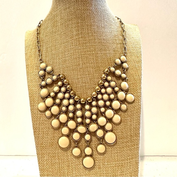 Lucky Brand Statement Bib Necklace antiqued gold tone w/ ivory / cream cabochons - Picture 4 of 13